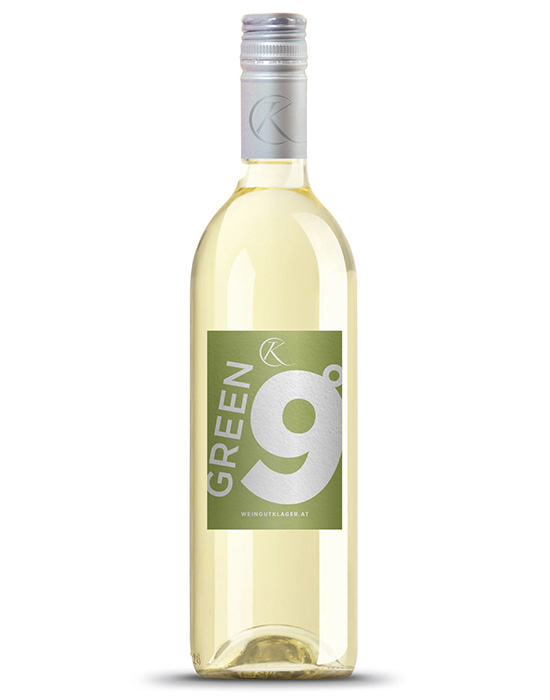 Eine Bouteille Green 9 vom Weingut Klager.