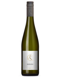 Riesling vom Weingut Klager in der Schlegelflasche.
